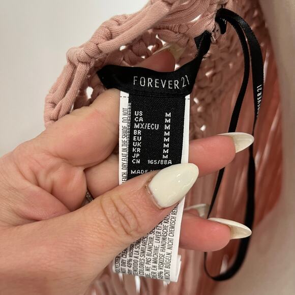 Forever 21 Pink Festival Macrame Fringe Halter Top Size M - Picture 9 of 10